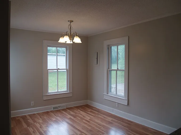 415 Millsaps Rd — Photo 10