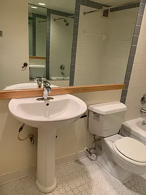 Rented by Compass | media 27