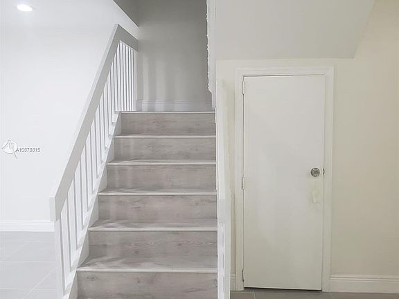 3rd image of 1449 Sussex Dr #1449