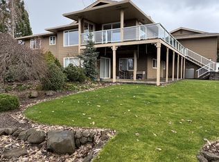 19345 Powers Creek Loop Rd NE, Silverton, OR 97381