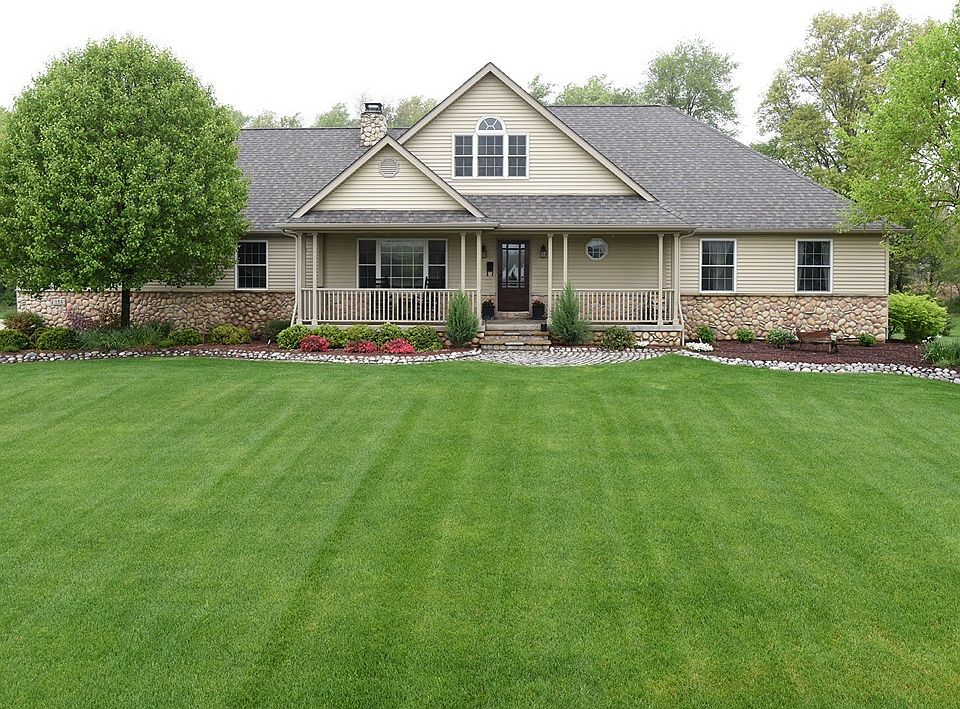 1st image of 153 Shenandoah Ct