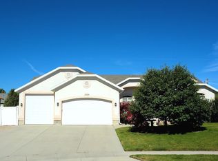 11624 S Patchwork Cir, South Jordan, UT 84009