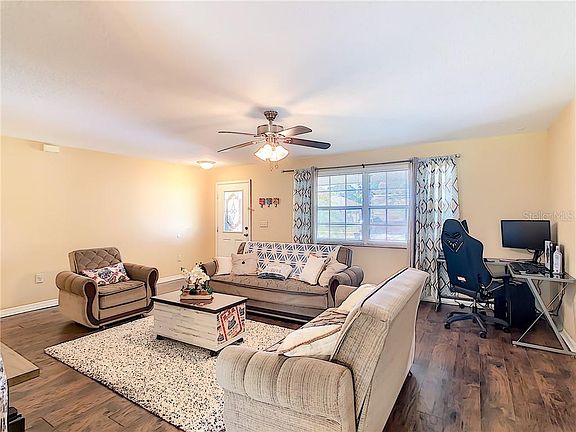 4th image of 662 Deauville Ct