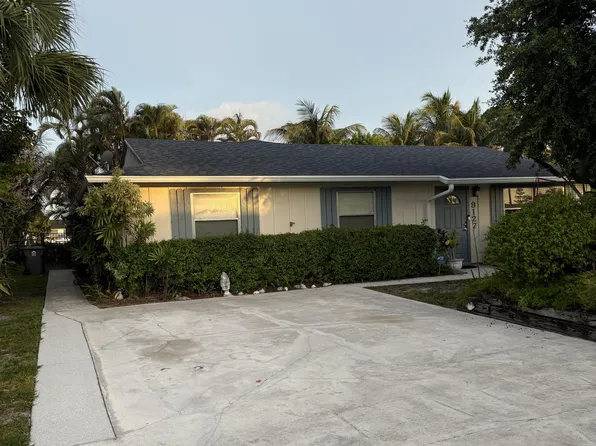 9129 W Highland Pines Blvd, Palm Beach Gardens, FL 33418