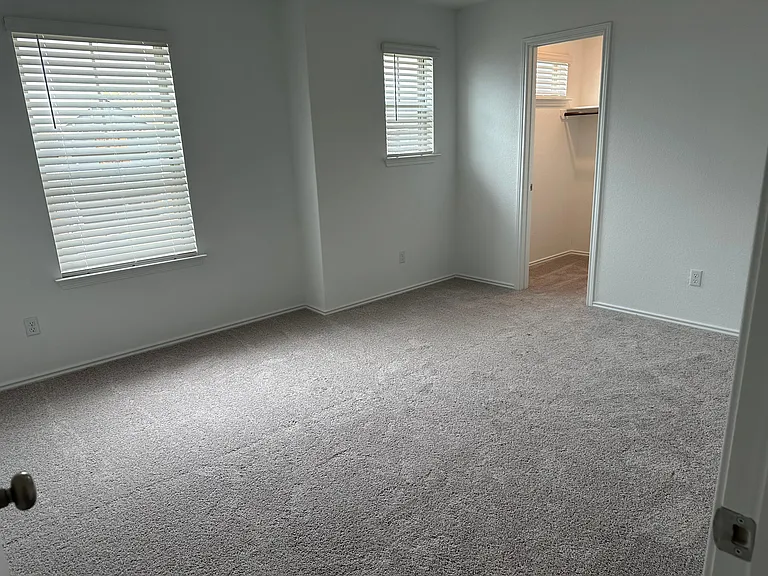 217 Redonda Dr — Photo 10