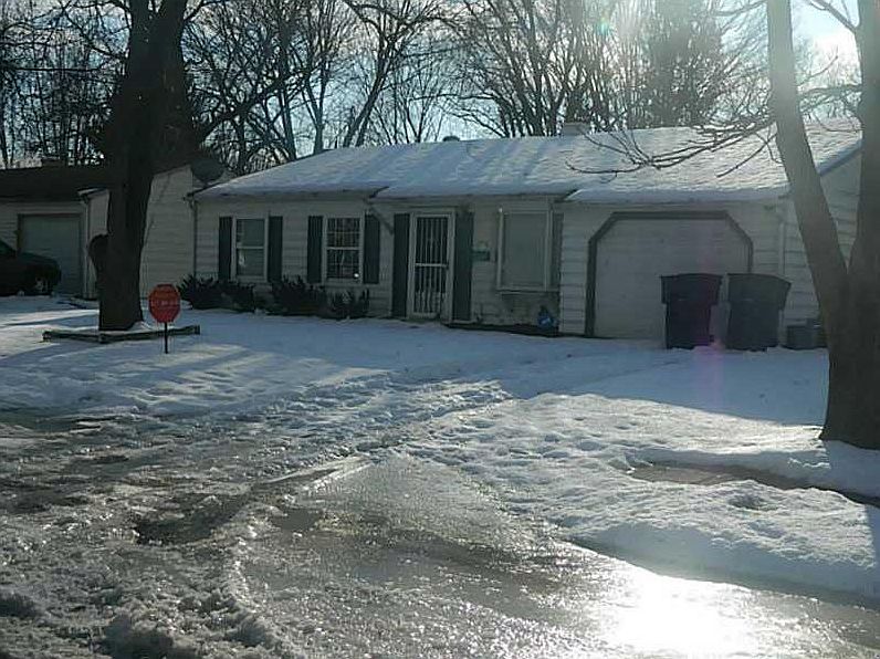 1st image of 3526 N Whitcomb Ave
