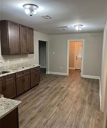 3rd image of 2217 Suwanee Dr
