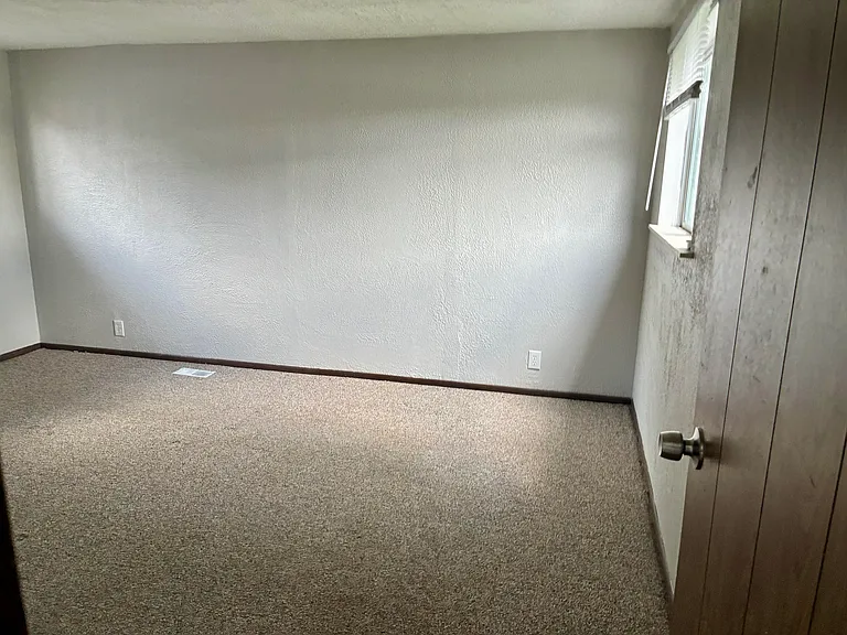 144 General Braddock Dr — Photo 34