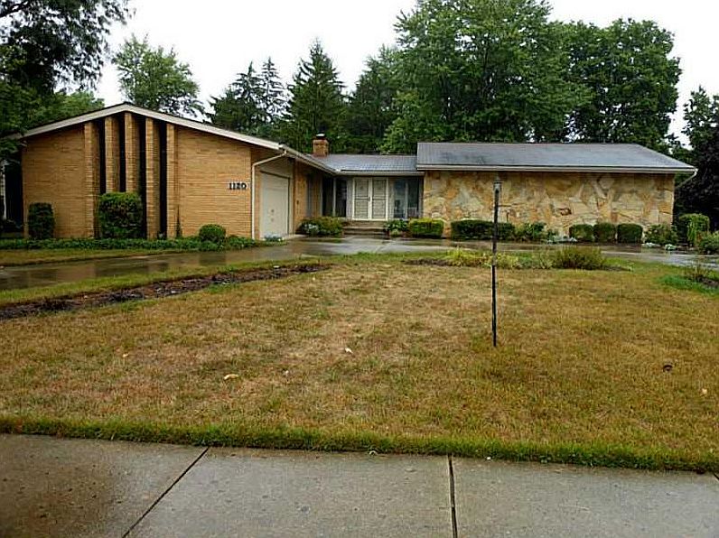 1st image of 1120 Spruce Ave