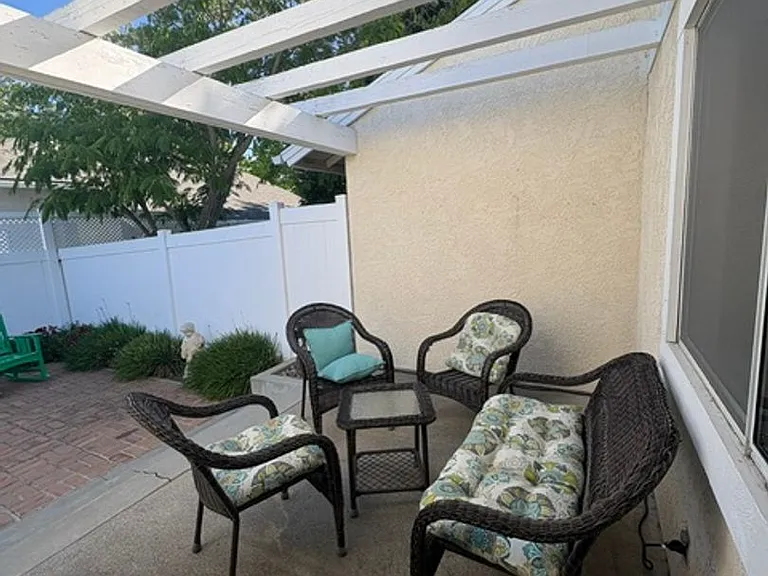 981 Bluebell Way — Photo 12
