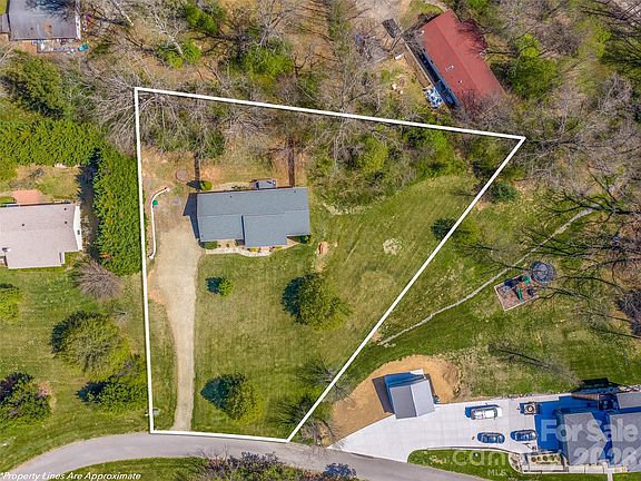 3rd image of 6-8 Jackson Cove Rd
