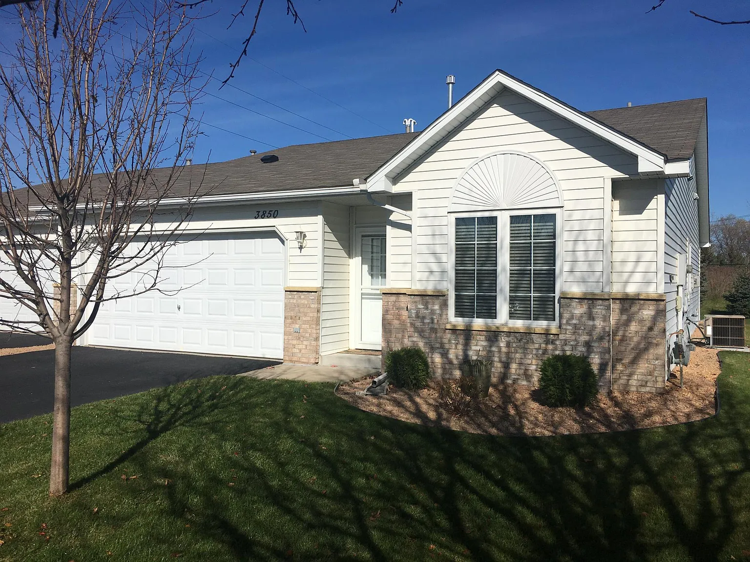 2 bed, 1500 sqft, $2,600 — Photo 1