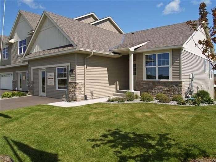 1st image of 604 Forest Hills Ln
