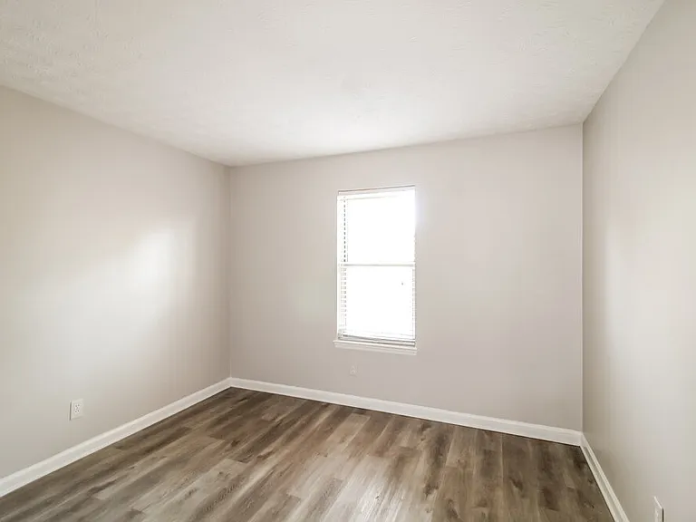 5649 La Fleur Trl — Photo 14
