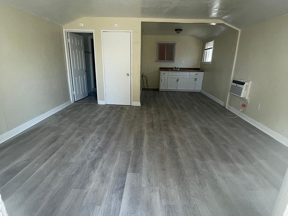 1st image of 789 S State St #17