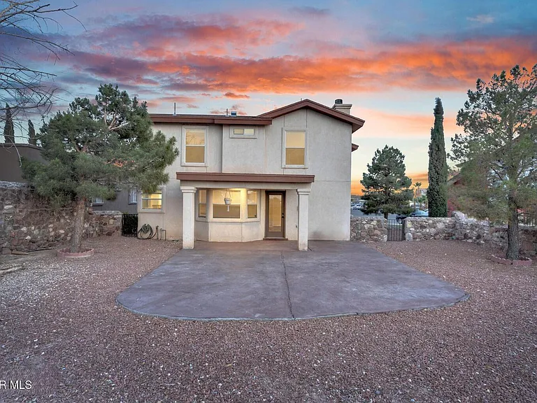 7489 Plaza Redonda Dr — Photo 44