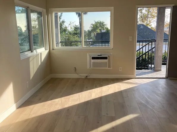 7611 Comstock Ave APT 4, Whittier, CA 90602