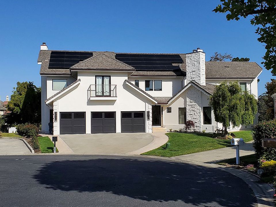2nd image of 5 Turnberry Ct