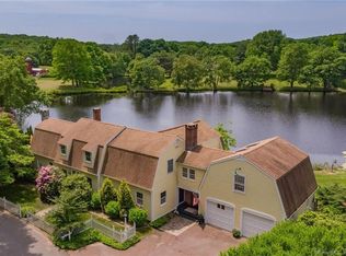 32 Ingham Hill Rd, Essex, CT 06426