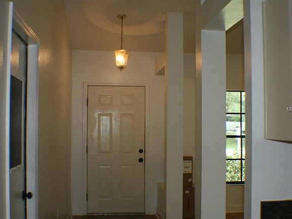 4th image of 1562 Sunset Blvd