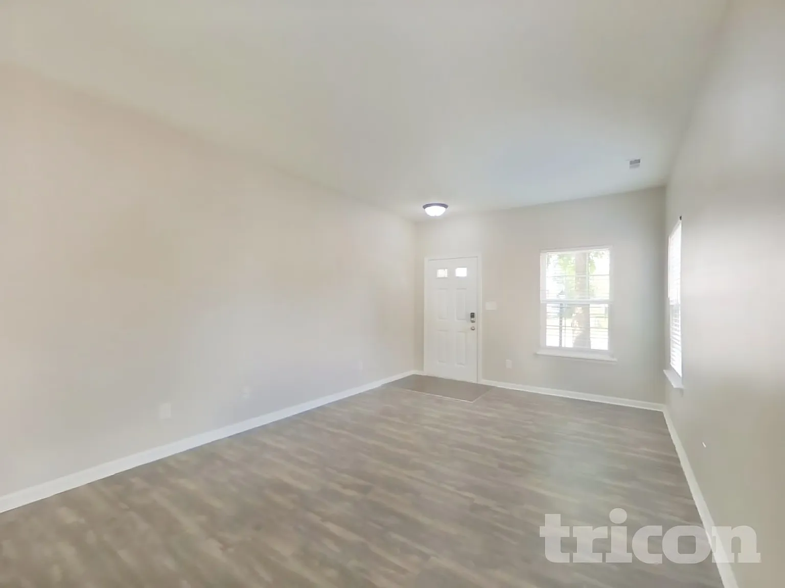 3703 Whistlewood Lane Indianapolis IN — Photo 3