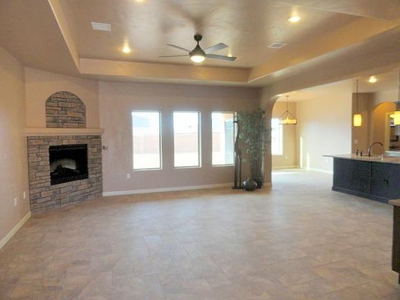 2nd image of 456 Tierra Bella Dr