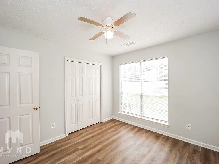 106 Bay Court Dr — Photo 12