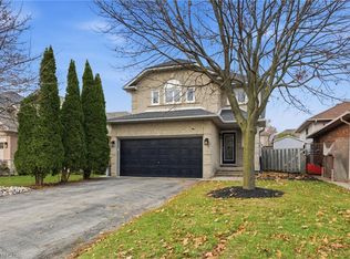 157 Braithwaite Ave, Hamilton, ON L9G 5A3