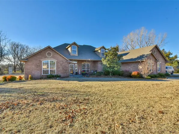 301 W Ponderosa Dr, Tuttle, OK 73089
