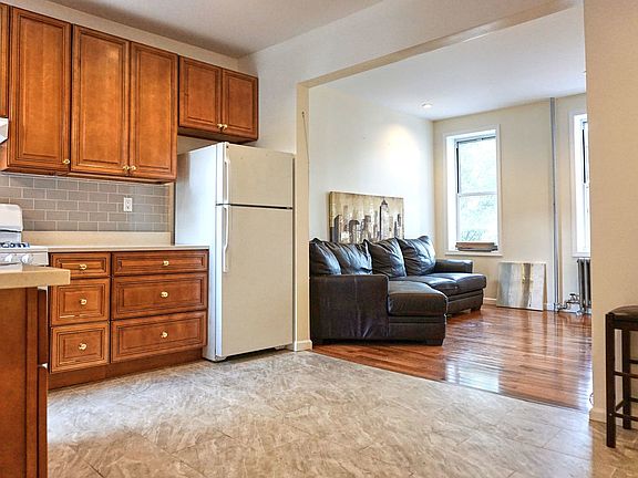 3rd image of 34-13 11th St #2F