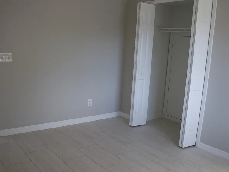 Upstairs Bedroom 1