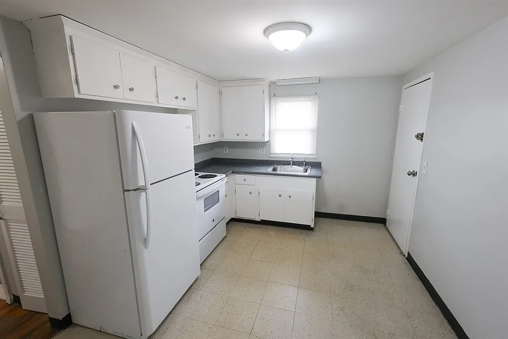 2 bed, 1.0 bath, 500 sqft, $2,550 — Photo 1