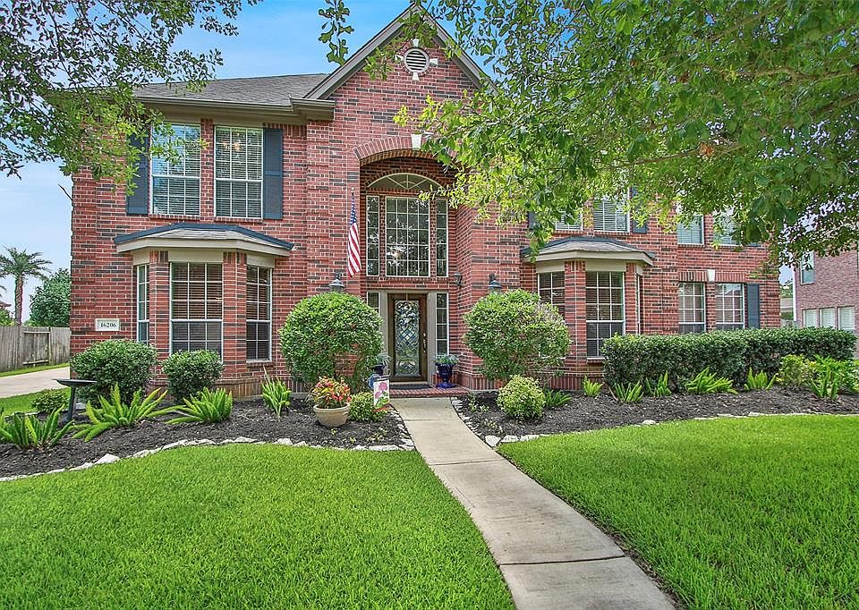 1st image of 16206 Diamond Rock Dr