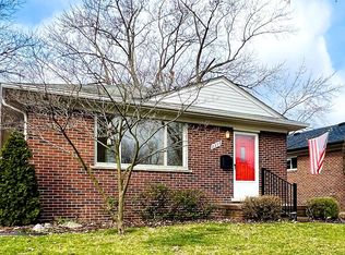 8275 Nightingale St, Dearborn Heights, MI 48127