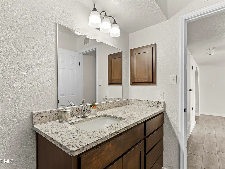 10925 Ernie Banks Dr — Photo 15