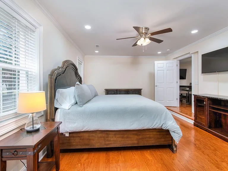 15 Pembroke Ct — Photo 16