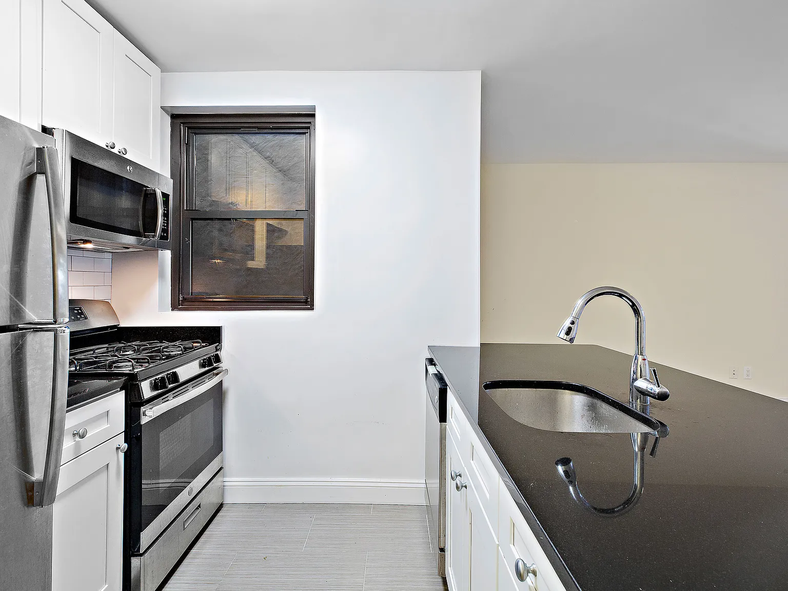 70 Irving Place — Photo 4