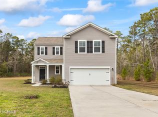 812 Lenox Dr, Holly Ridge, NC 28445