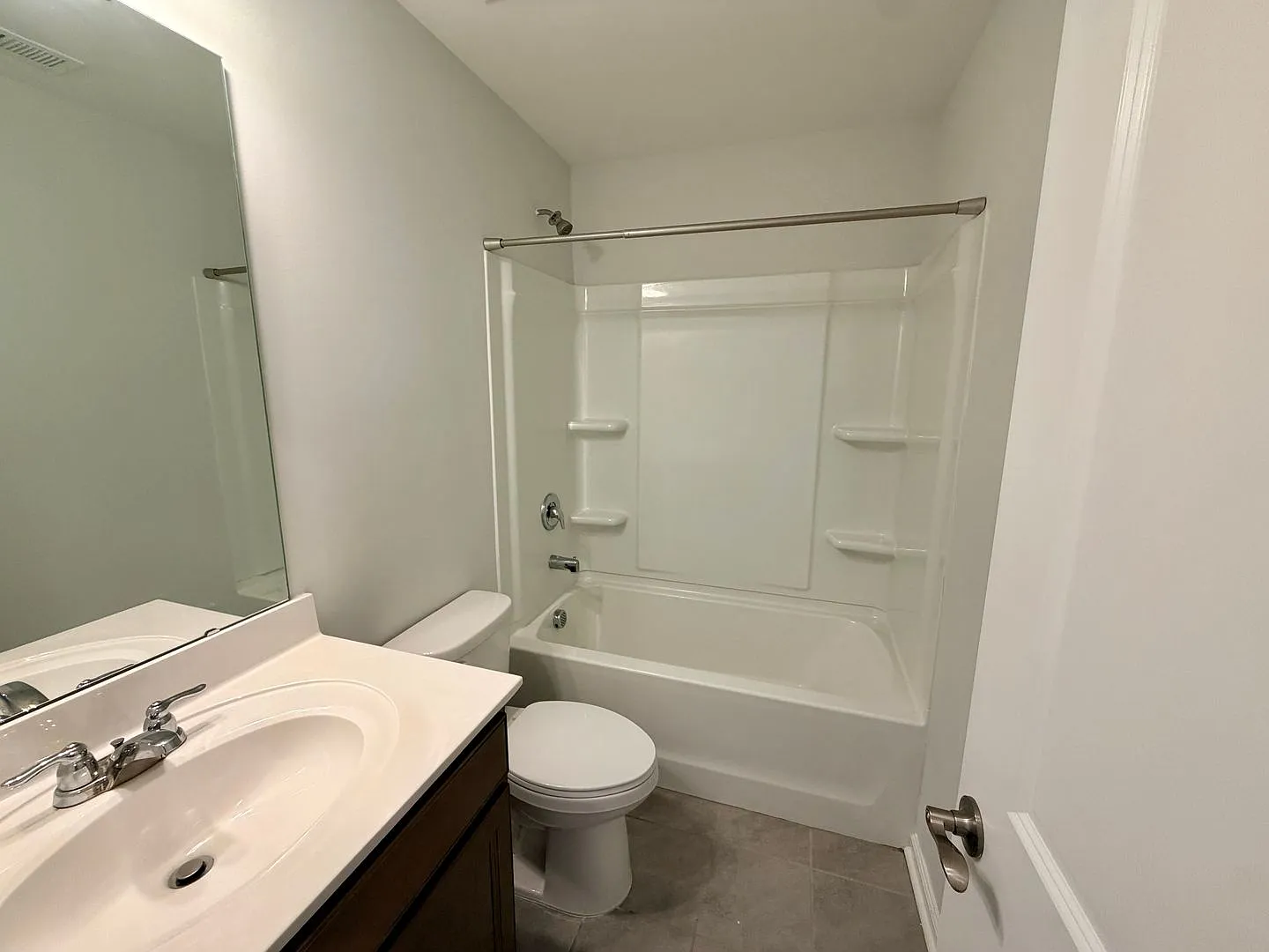 3BR/2.5BA Townhouse in Pringle Town — Photo 3