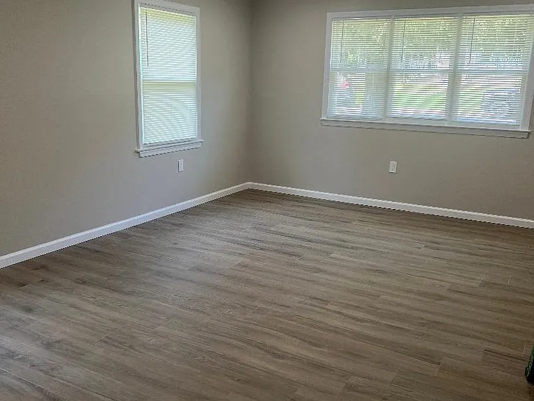 33 Harding St — Photo 15