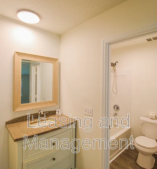 2494 Etiwan Ave #3-C — Photo 6