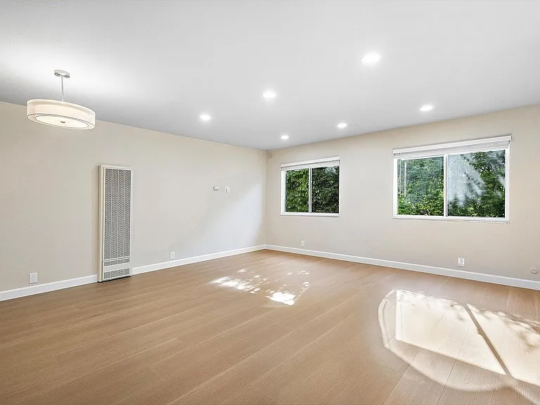 2150 Santa Clara Ave #G — Photo 10