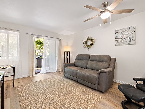 5th image of 95-652 Wikao St APT F203