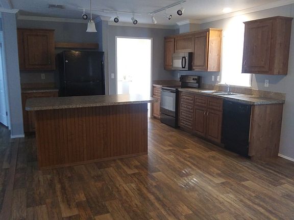 2nd image of 1500 W Highland St Lot 130