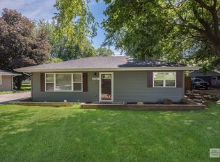 5395 Sand Ridge Rd, Morris, IL 60450