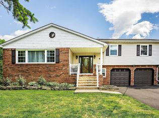 616 Colts Neck Rd, Freehold, NJ 07728