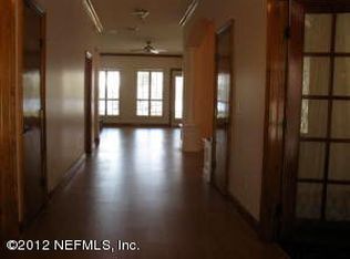 566 Broward Rd, Jacksonville, FL 32218