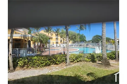 2321 NW 33rd St #201 Photo 1