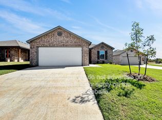 420 Kale Rd, Tuttle, OK 73089