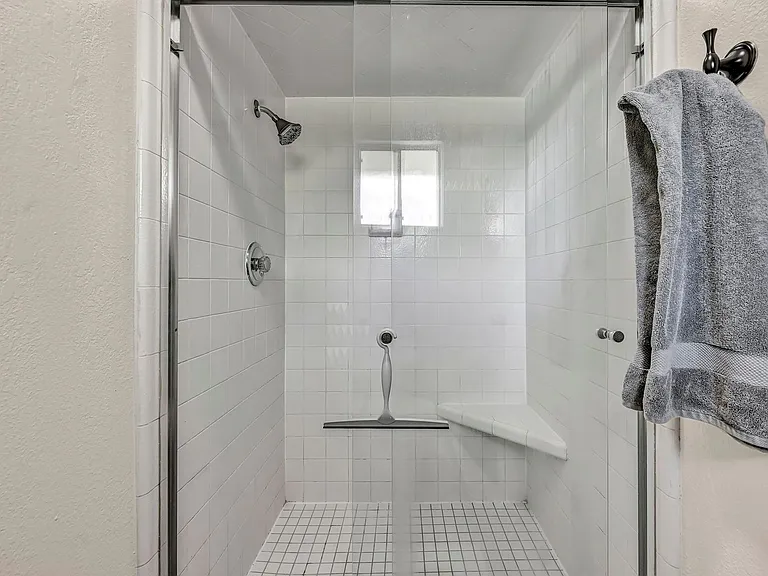 1490 Foster Dr — Photo 31
